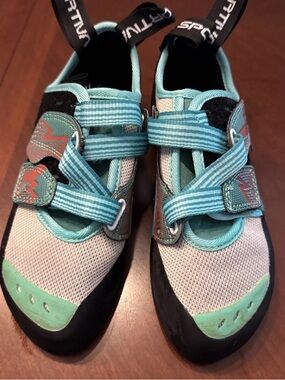 La Sportiva Aqua Mint Youth Climbing Shoes